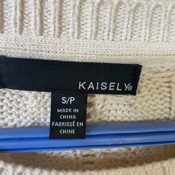 Kaisley Cropped Sweater - Picture 3 of 4